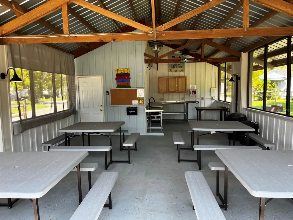2870 NE 103rd Avenue Silver Springs FL 34488