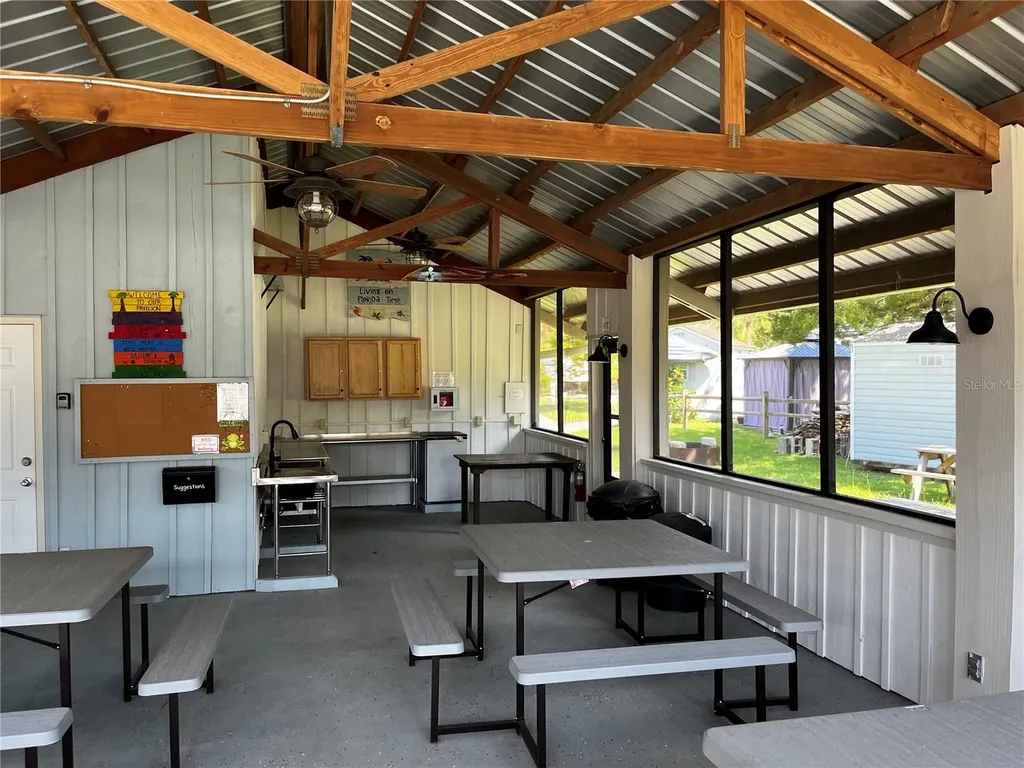 2870 NE 103rd Avenue Silver Springs FL 34488