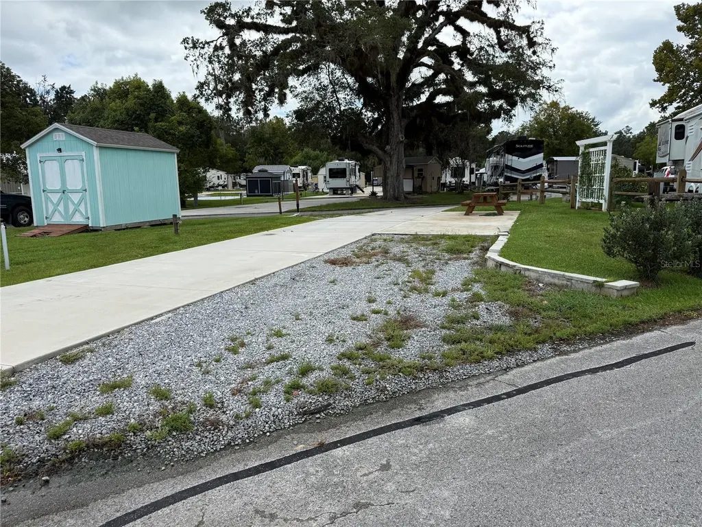 2870 NE 103rd Avenue Silver Springs FL 34488