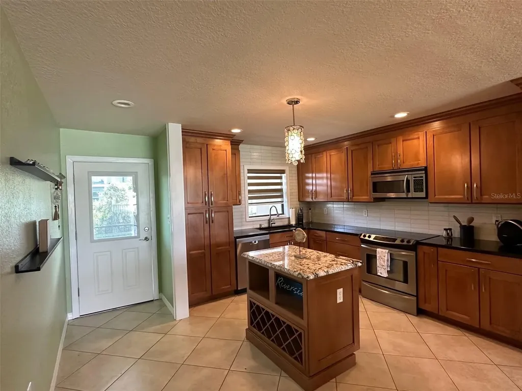 2100 N Peninsula Avenue New Smyrna Beach FL 32169