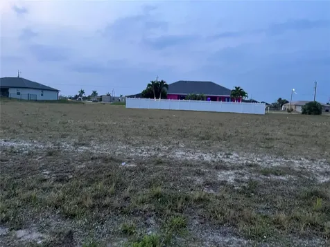 4237 NW 34th Terrace Cape Coral FL 33993