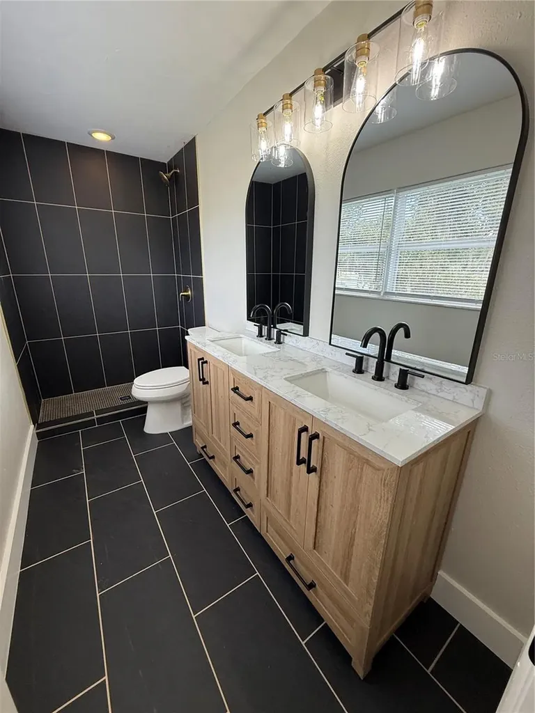 3135 Alta Vista Street Sarasota FL 34237