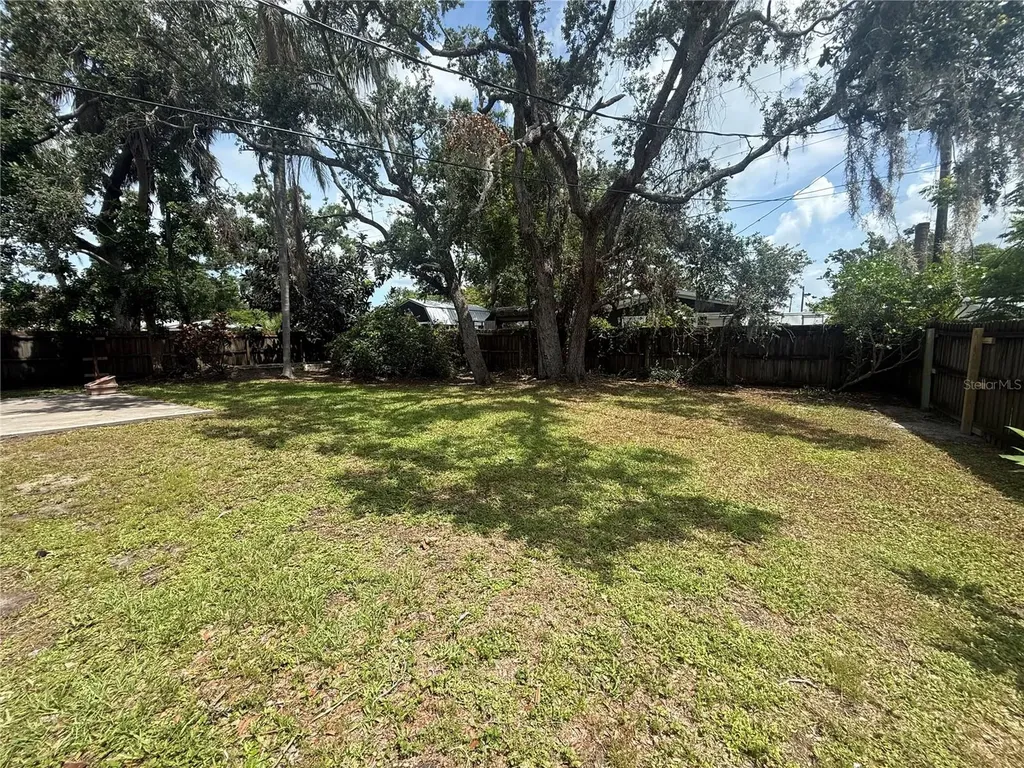 3135 Alta Vista Street Sarasota FL 34237