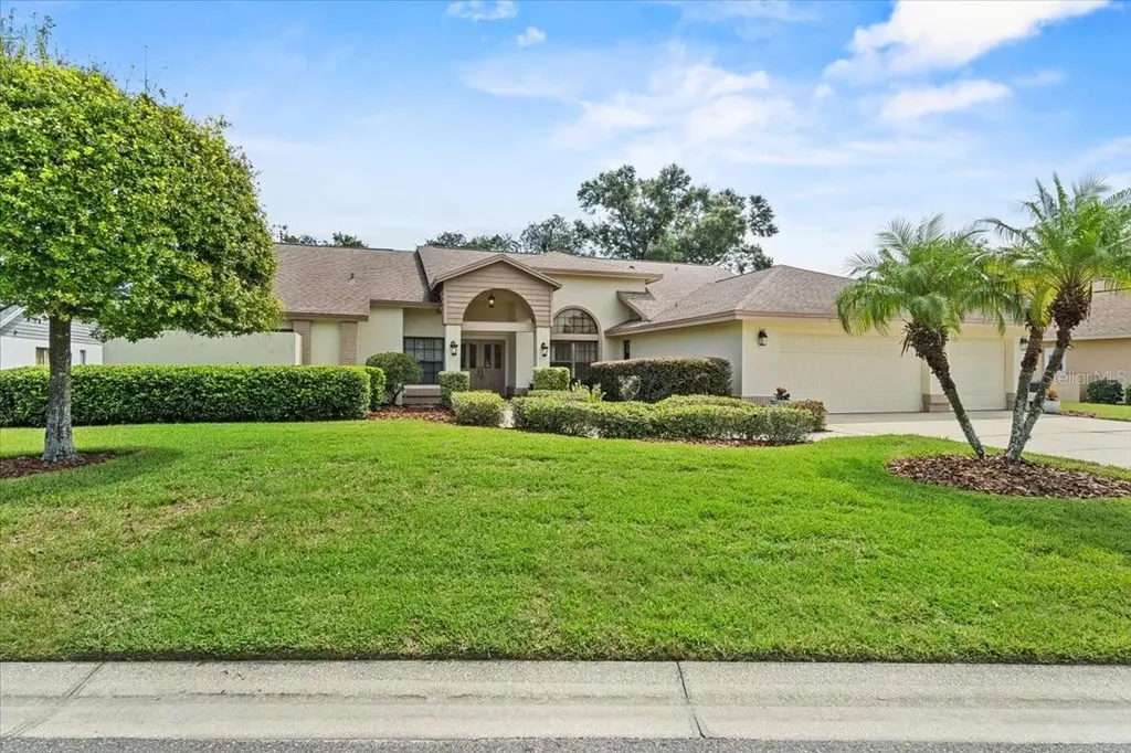 2806 Forest Club Drive Plant City FL 33566