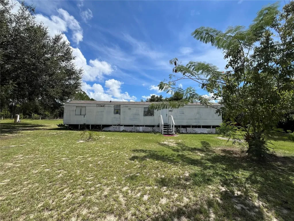 16021 SE 170th Avenue Weirsdale FL 32195