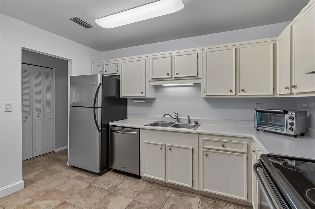 2746 SW 14 Drive Gainesville FL 32608