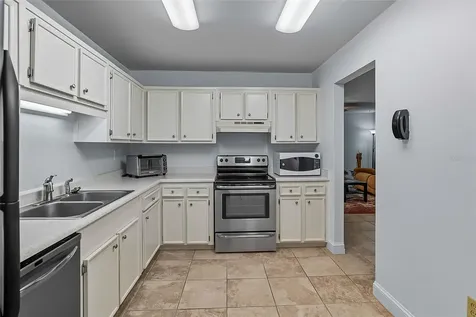 2746 SW 14 Drive Gainesville FL 32608