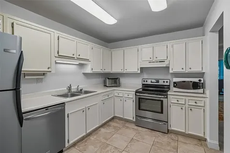2746 SW 14 Drive Gainesville FL 32608