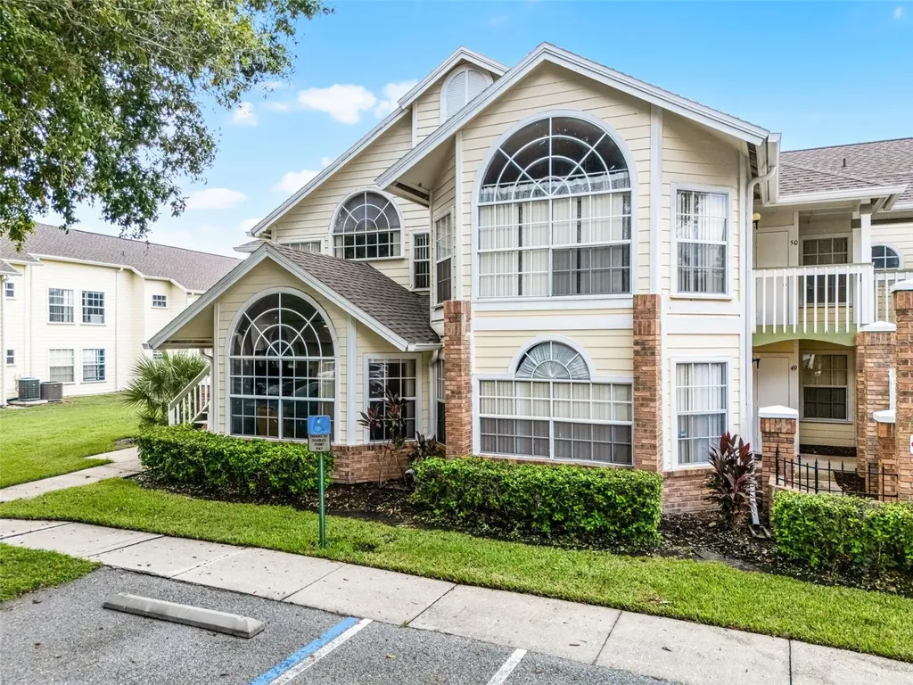 5004 Laguna Bay Circle Kissimmee FL 34746