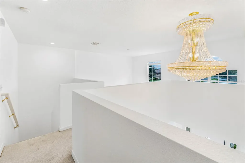 1961 Thorngate Lane Mascotte FL 34753