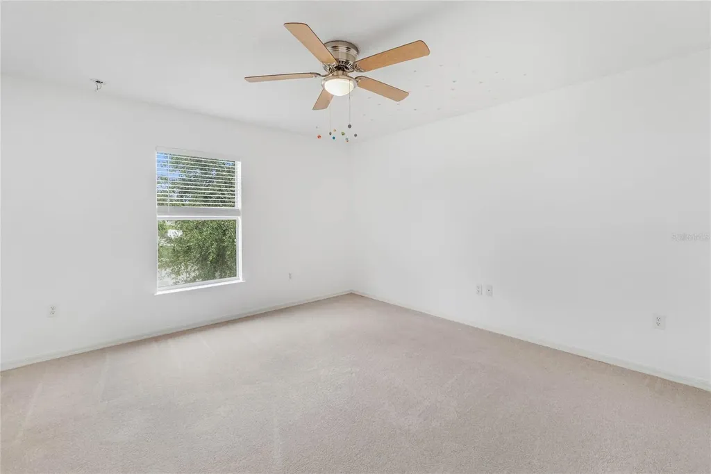 1961 Thorngate Lane Mascotte FL 34753