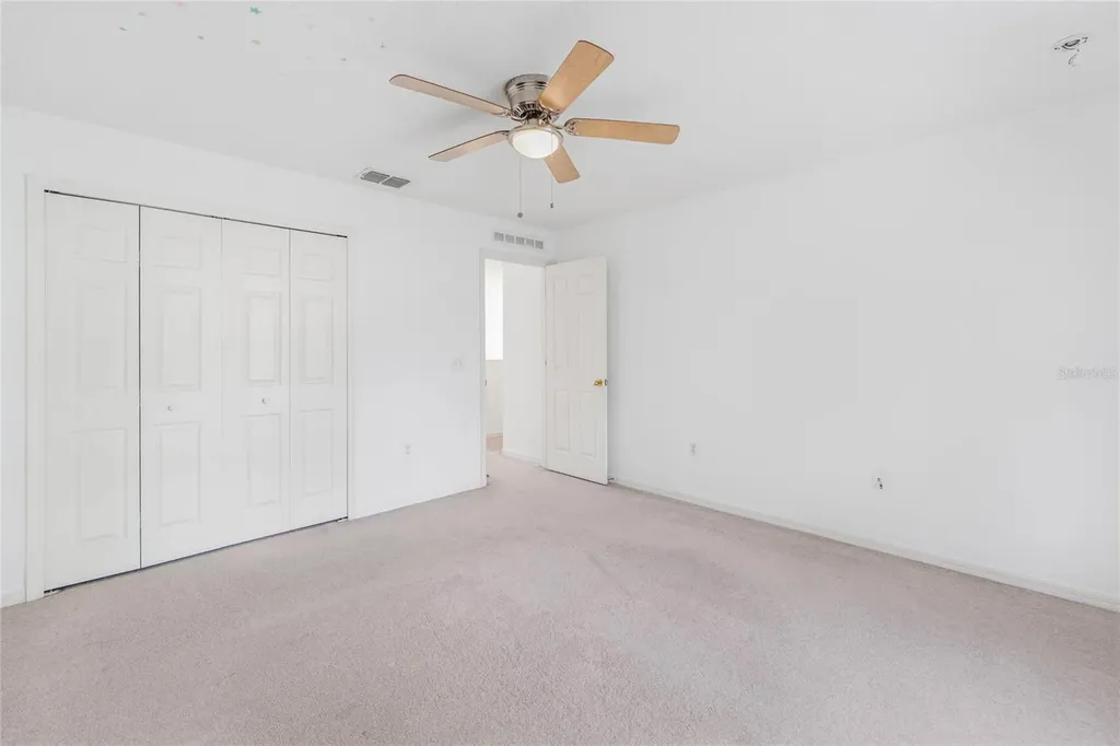1961 Thorngate Lane Mascotte FL 34753