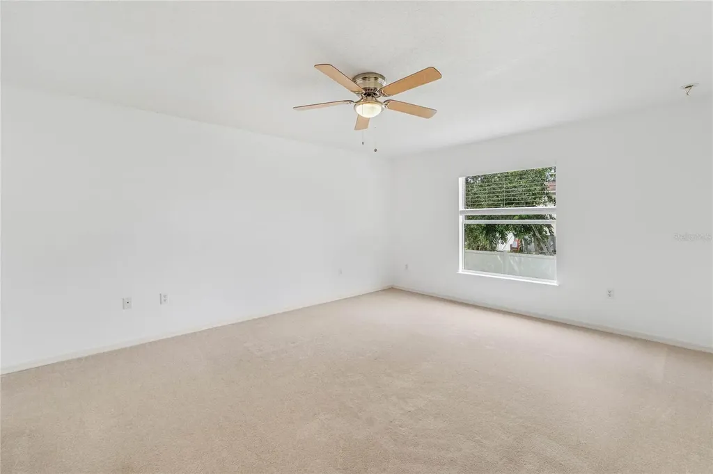 1961 Thorngate Lane Mascotte FL 34753