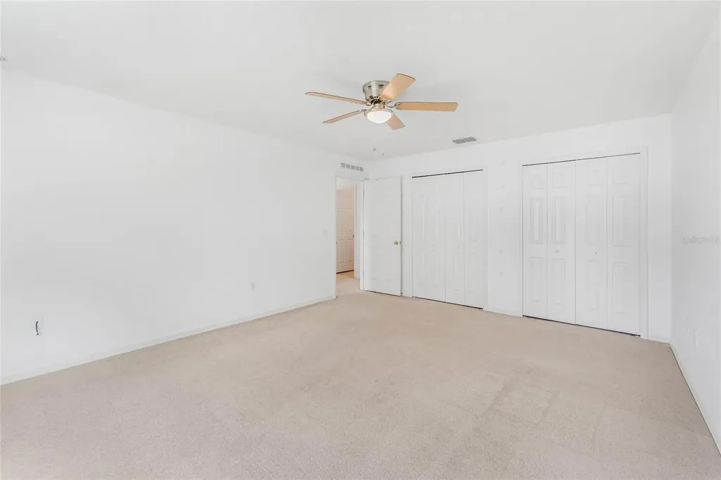 1961 Thorngate Lane Mascotte FL 34753