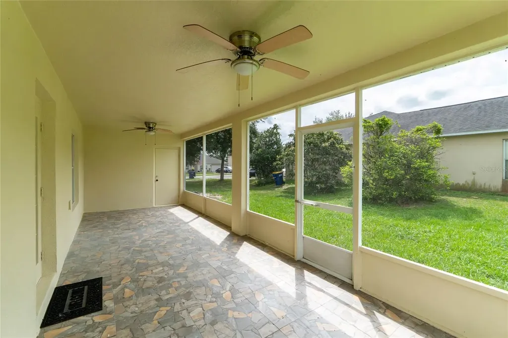 1961 Thorngate Lane Mascotte FL 34753