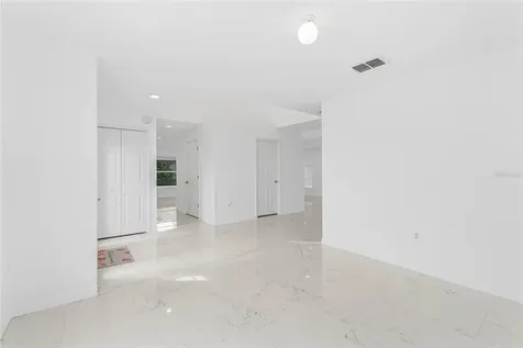 1961 Thorngate Lane Mascotte FL 34753