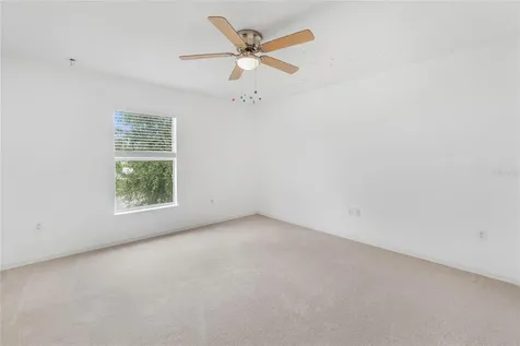 1961 Thorngate Lane Mascotte FL 34753