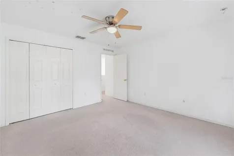 1961 Thorngate Lane Mascotte FL 34753