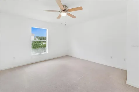 1961 Thorngate Lane Mascotte FL 34753