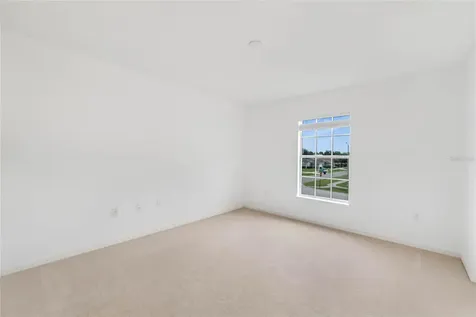 1961 Thorngate Lane Mascotte FL 34753