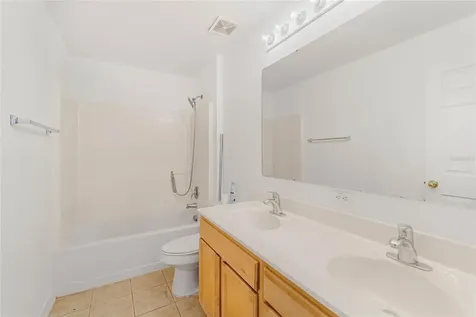 1961 Thorngate Lane Mascotte FL 34753