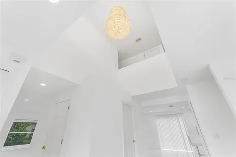 1961 Thorngate Lane Mascotte FL 34753
