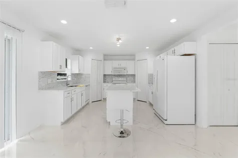 1961 Thorngate Lane Mascotte FL 34753