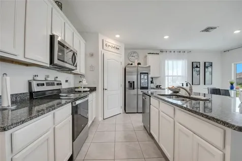 5258 Mahogany Drive Mount Dora FL 32757