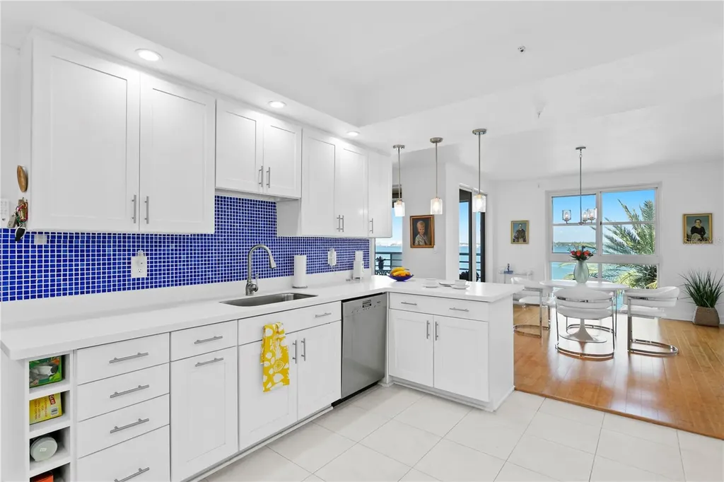 4993 Bacopa Lane S St Petersburg FL 33715