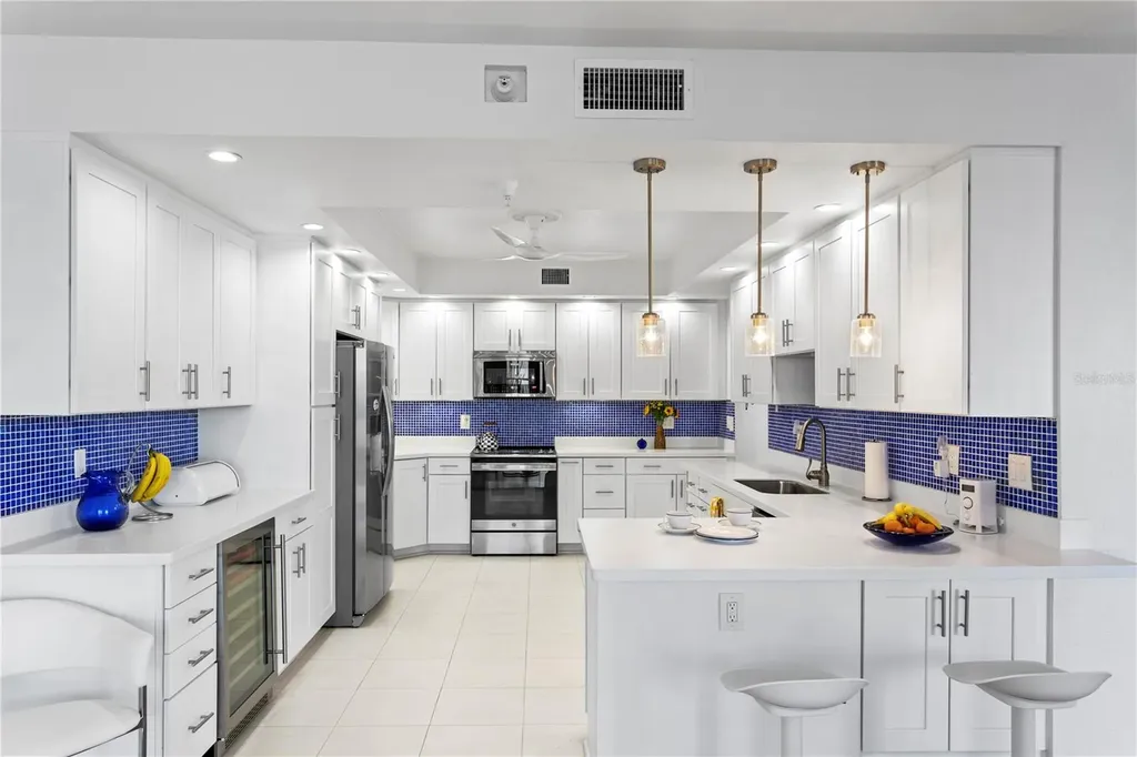 4993 Bacopa Lane S St Petersburg FL 33715