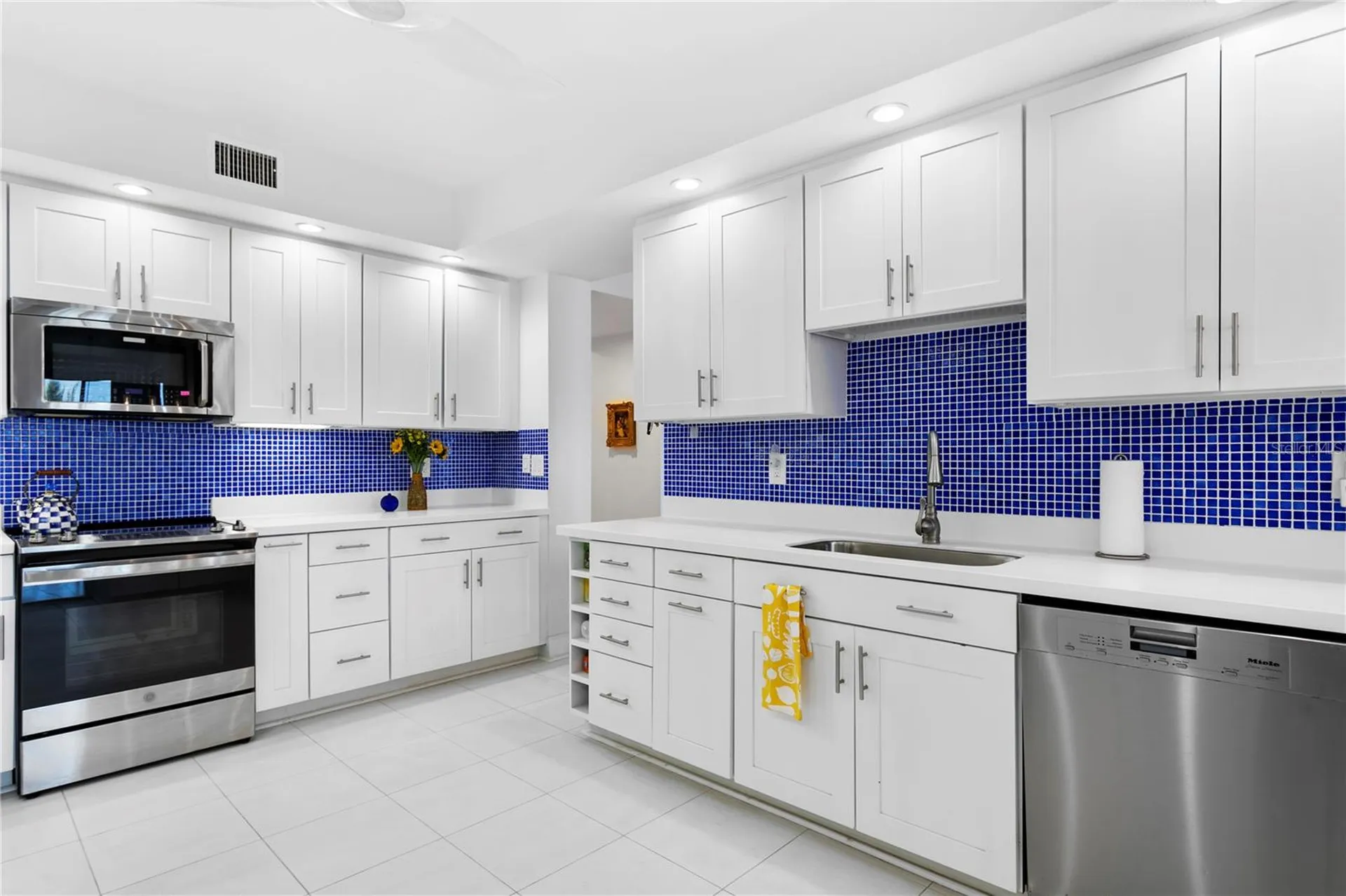 4993 Bacopa Lane S St Petersburg FL 33715