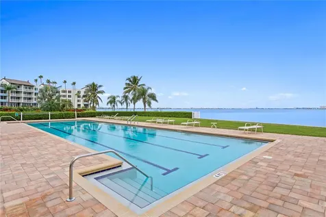 4993 Bacopa Lane S St Petersburg FL 33715