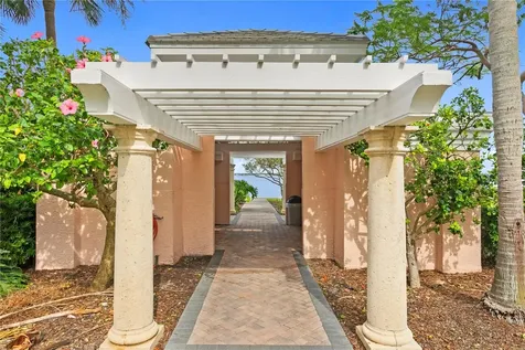 4993 Bacopa Lane S St Petersburg FL 33715