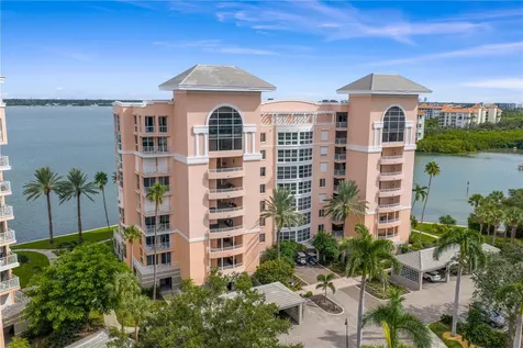 4993 Bacopa Lane S St Petersburg FL 33715