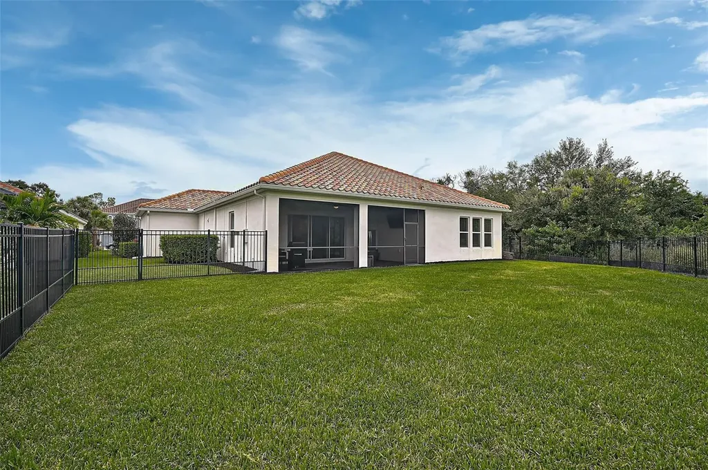 6600 Dovekey Drive Sarasota FL 34241
