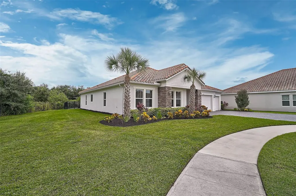 6600 Dovekey Drive Sarasota FL 34241