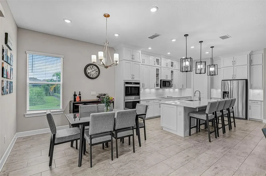 6600 Dovekey Drive Sarasota FL 34241