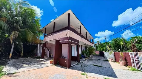 696 Calle Principal Dorado PR 00646