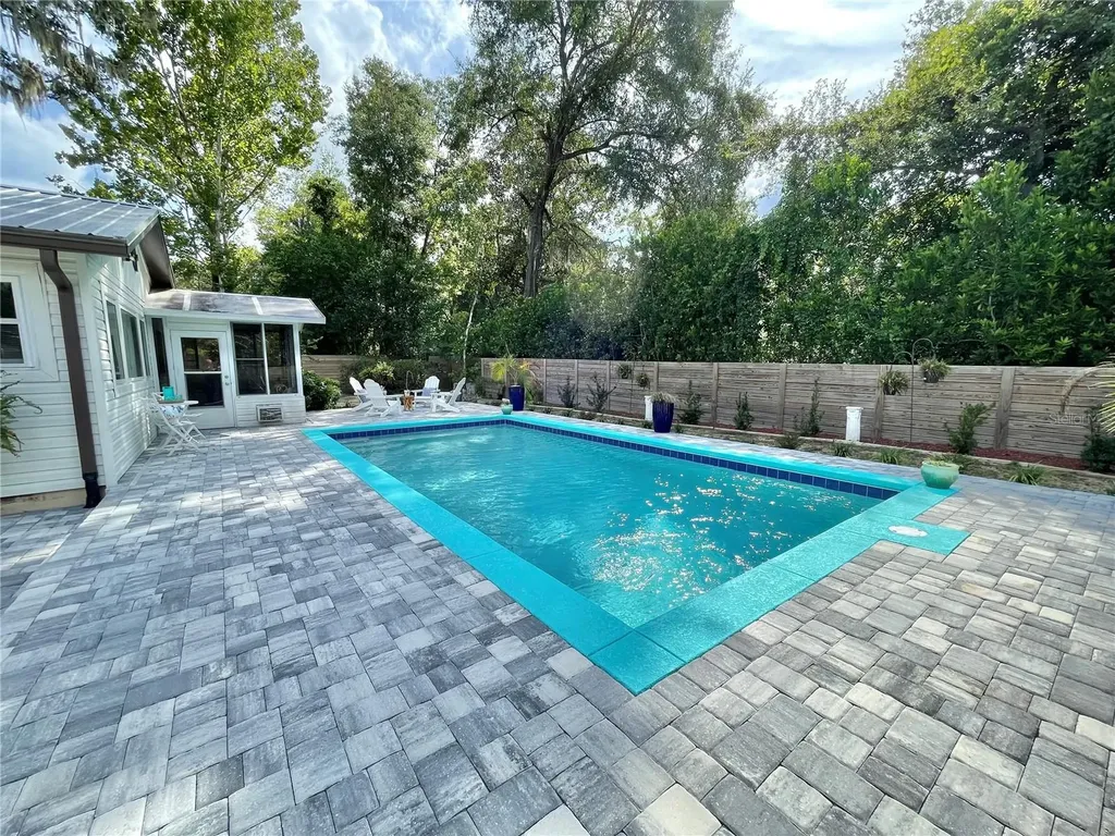 2006 NW 35th Terrace Gainesville FL 32605