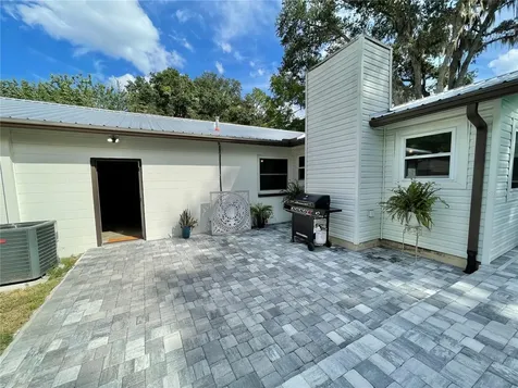 2006 NW 35th Terrace Gainesville FL 32605