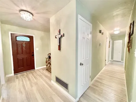 2006 NW 35th Terrace Gainesville FL 32605