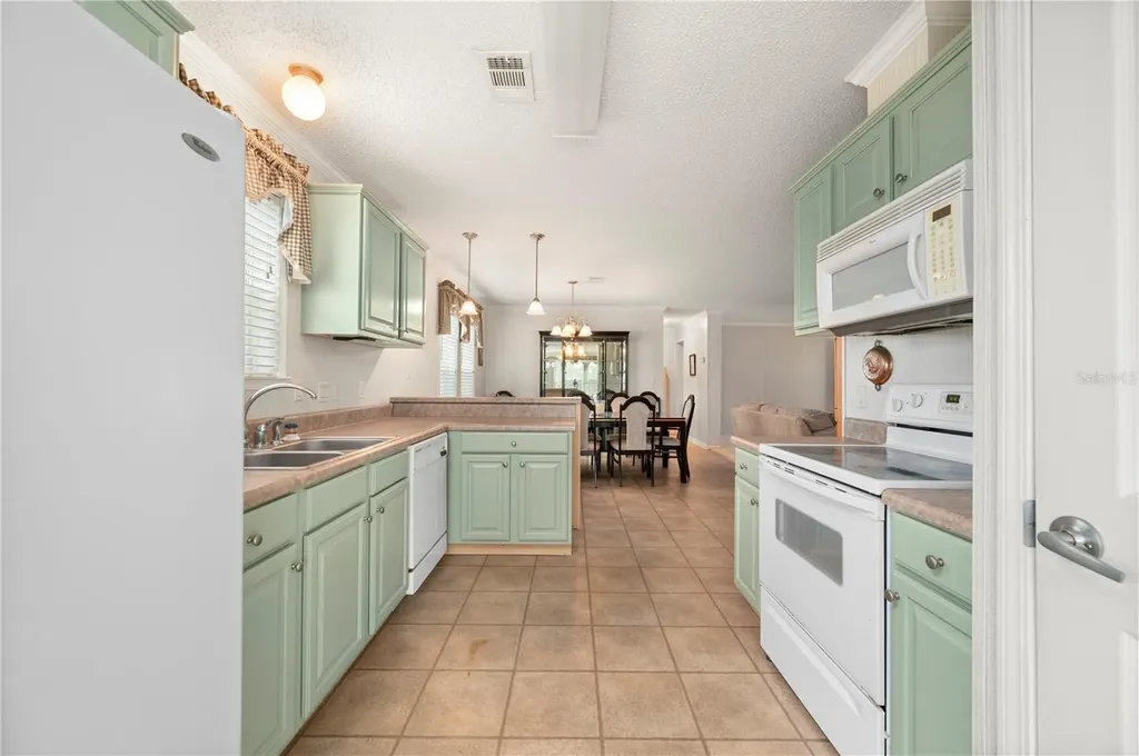 2 Holland Drive Punta Gorda FL 33950