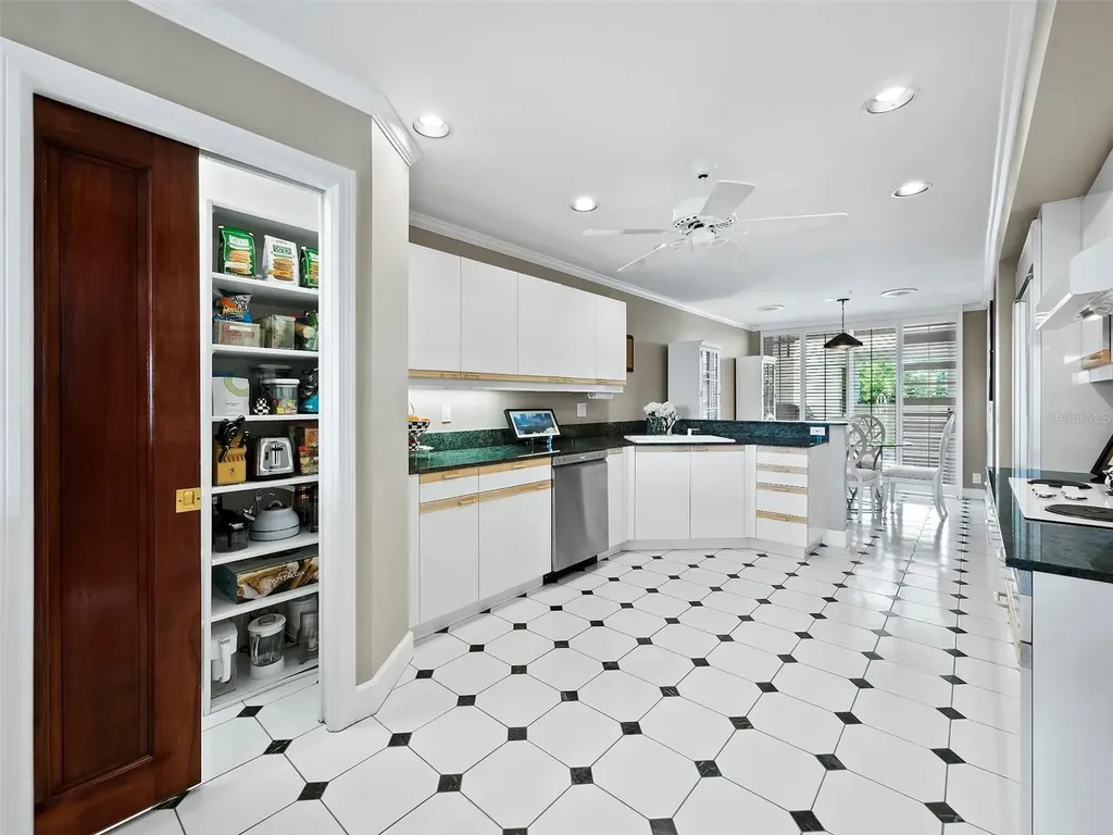 370 Gulf Of Mexico Drive Longboat Key FL 34228