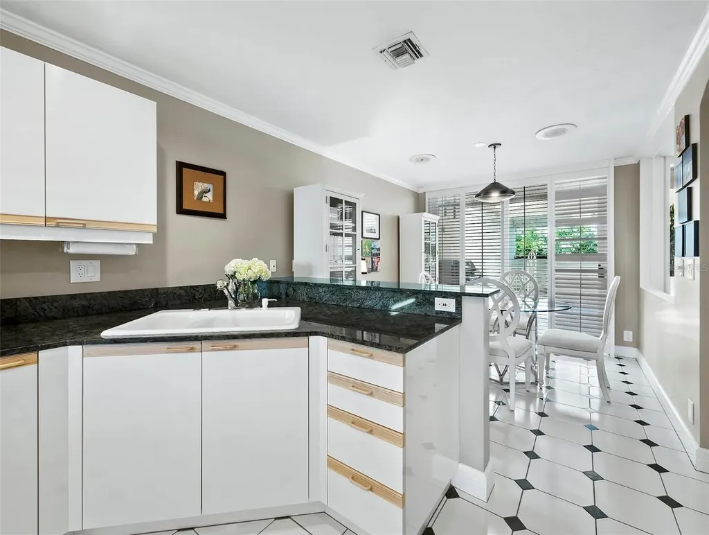 370 Gulf Of Mexico Drive Longboat Key FL 34228