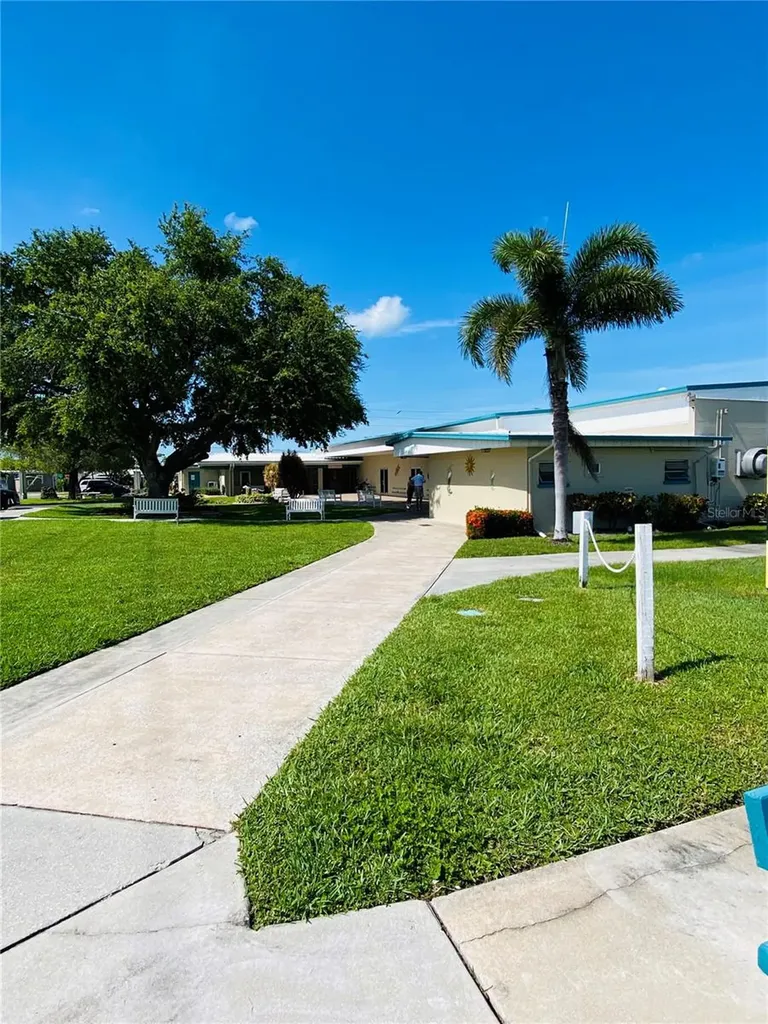 6903 E Bayou Lane Bradenton FL 34207