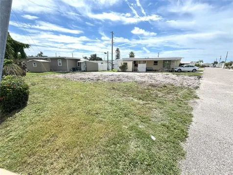 6903 E Bayou Lane Bradenton FL 34207