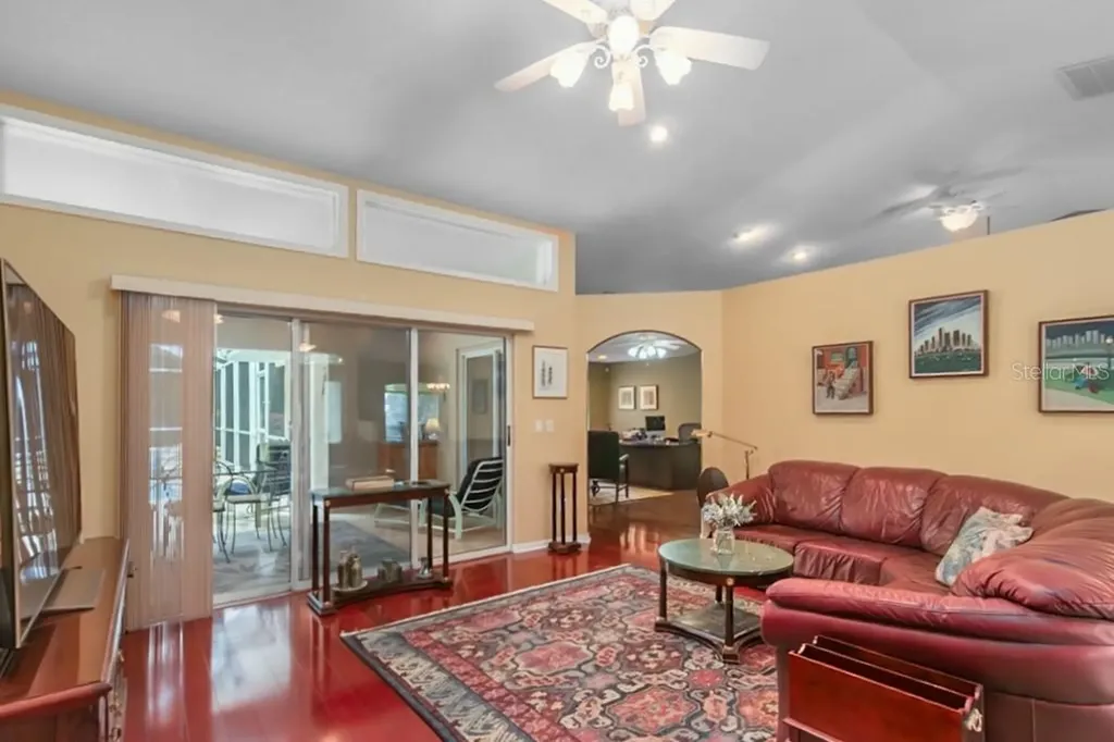 6051 SE 21st Court Ocala FL 34480