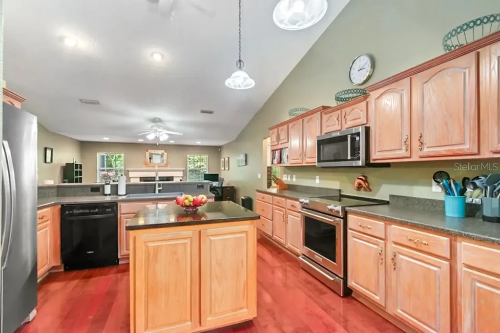 6051 SE 21st Court Ocala FL 34480