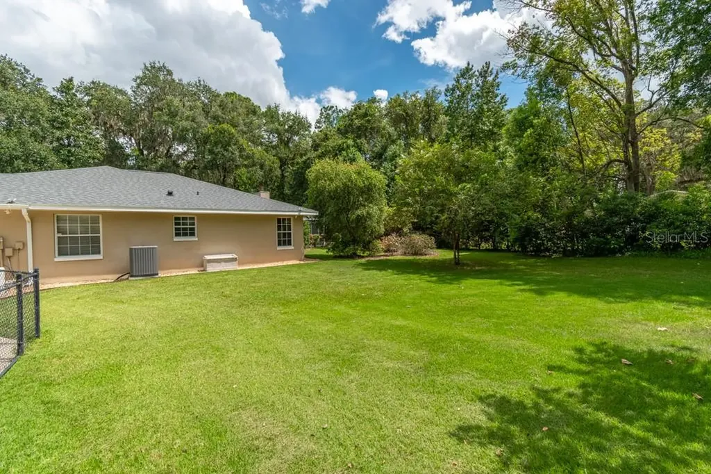 6051 SE 21st Court Ocala FL 34480