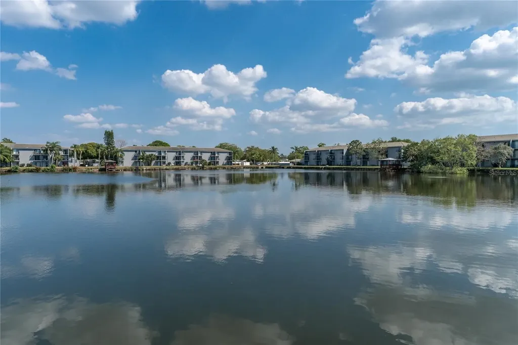 11485 Oakhurst Road Largo FL 33774